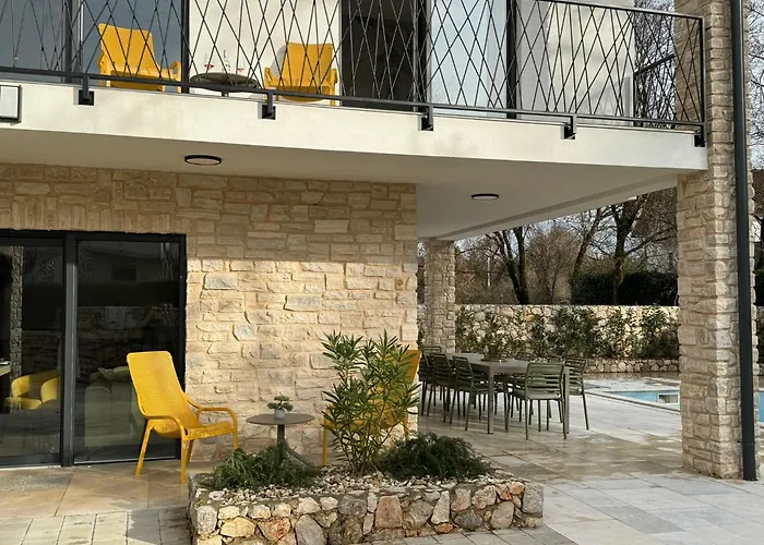 Villa Bellissima Malinska - Privater Pool, 4 Schlafzimmer, Ruhige Lage *