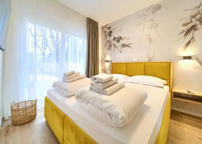 Villa Bellissima Malinska - Privater Pool, 4 Schlafzimmer, Ruhige Lage *