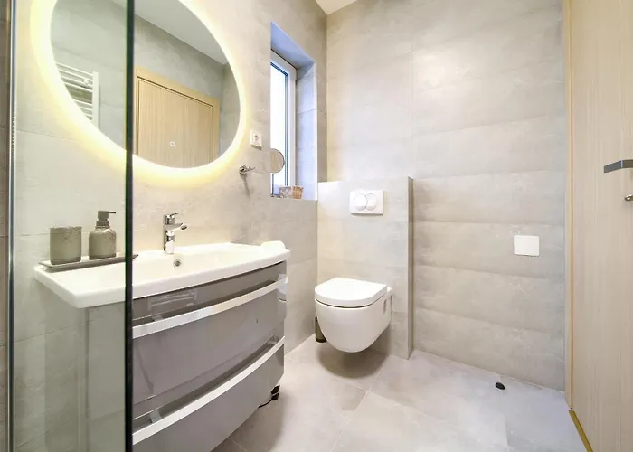 Vila Villa Bellissima Malinska - Privater Pool, 4 Schlafzimmer, Ruhige Lage