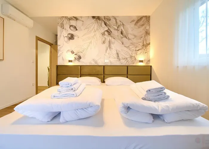 Villa Bellissima Malinska - Privater Pool, 4 Schlafzimmer, Ruhige Lage Malinska