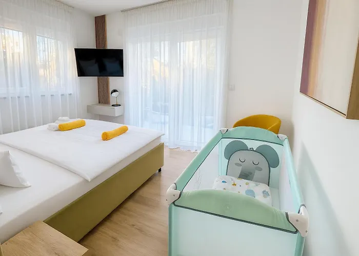 Villa Bellissima Malinska - Privater Pool, 4 Schlafzimmer, Ruhige Lage *