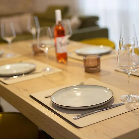 - Bellissima With Private Heated Pool And Table Tennis - Smart Tv 빌라 말린스카
