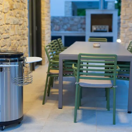 - Bellissima With Private Heated Pool And Table Tennis - Smart Tv * Malinska