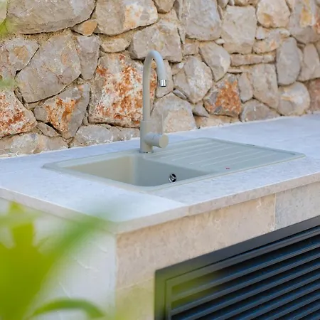 - Bellissima With Private Heated Pool And Table Tennis - Smart Tv * Malinska