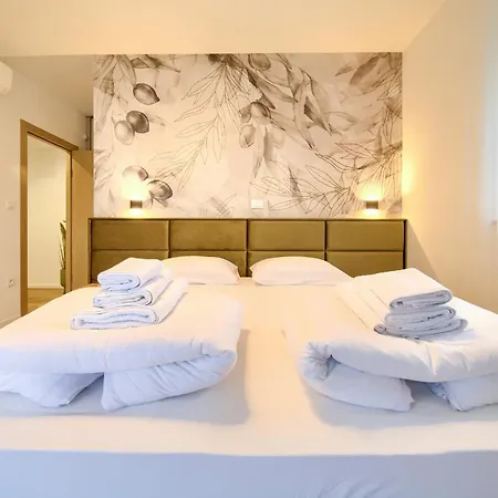 - Bellissima With Private Heated Pool And Table Tennis - Smart Tv Malinska