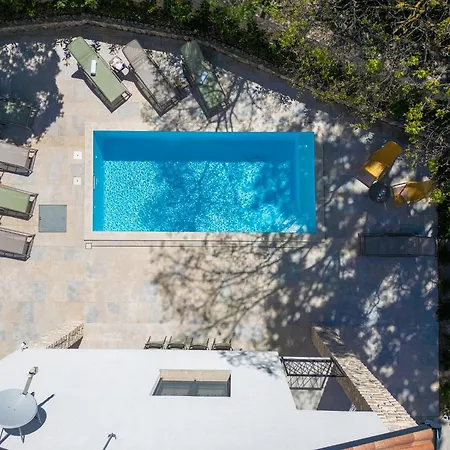 Villa - Bellissima With Private Heated Pool And Table Tennis - Smart Tv